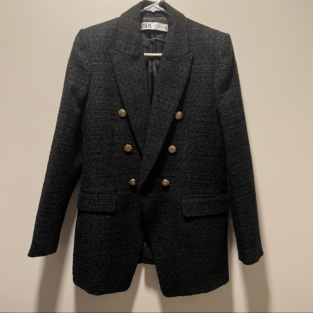 Zara boucle/tweed like blazer with shoulder pads